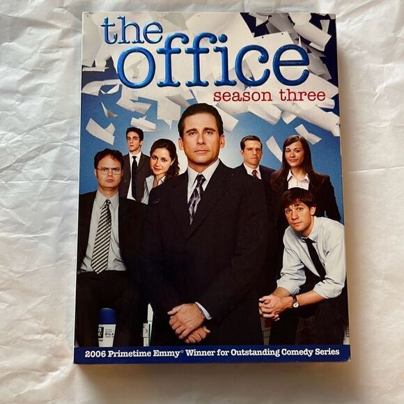 The Office Season Three (3) DVD Set, Rainn Wilson, Steve Carell, John Krasinski - Picture 1 of 6